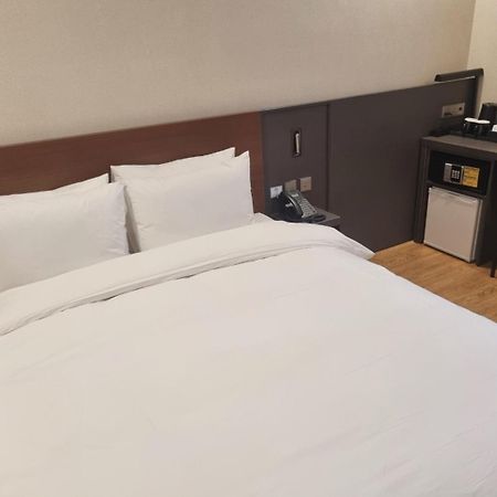 Arban City Hotel Busan Bagian luar foto