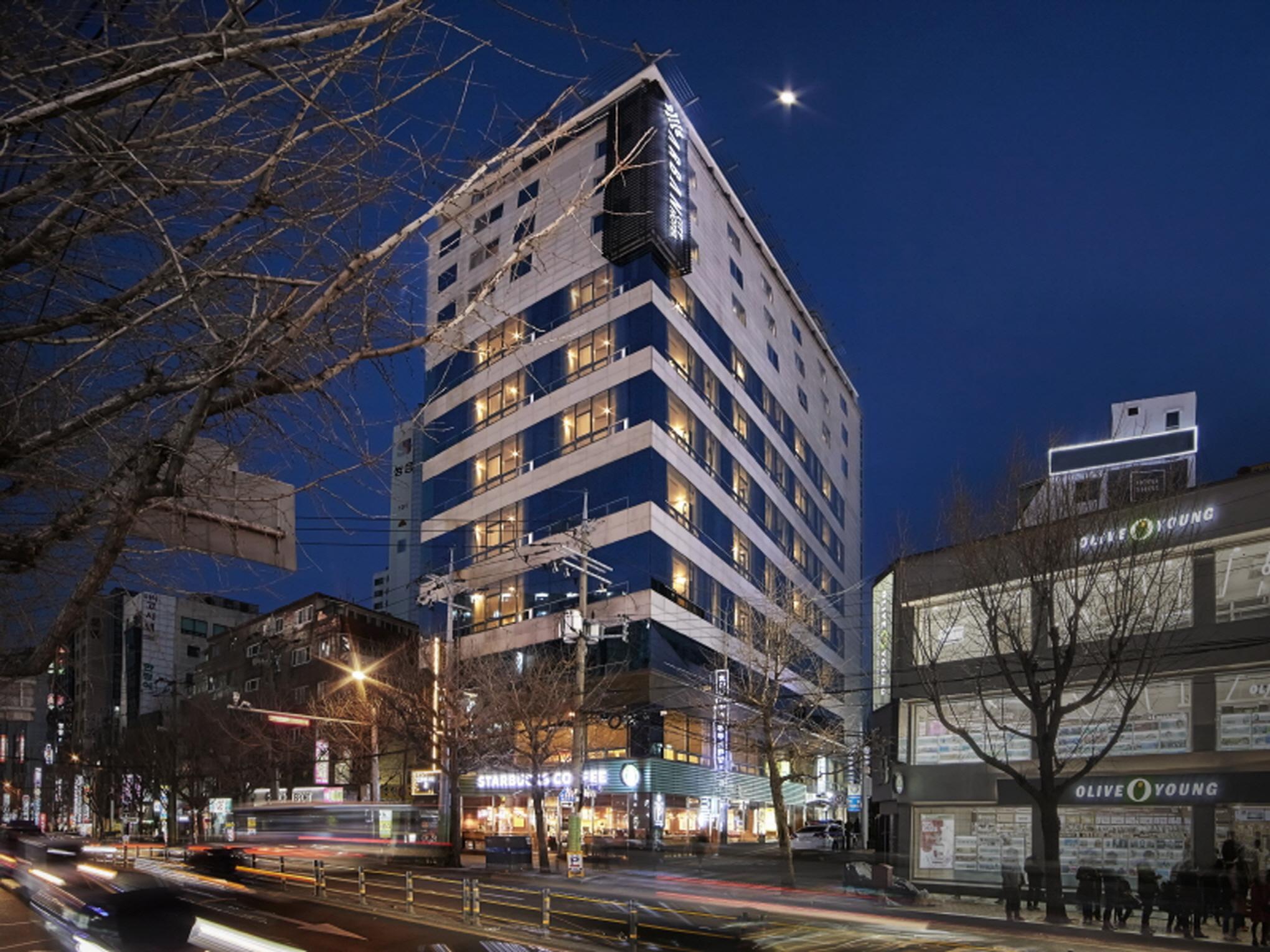 Arban City Hotel Busan Bagian luar foto