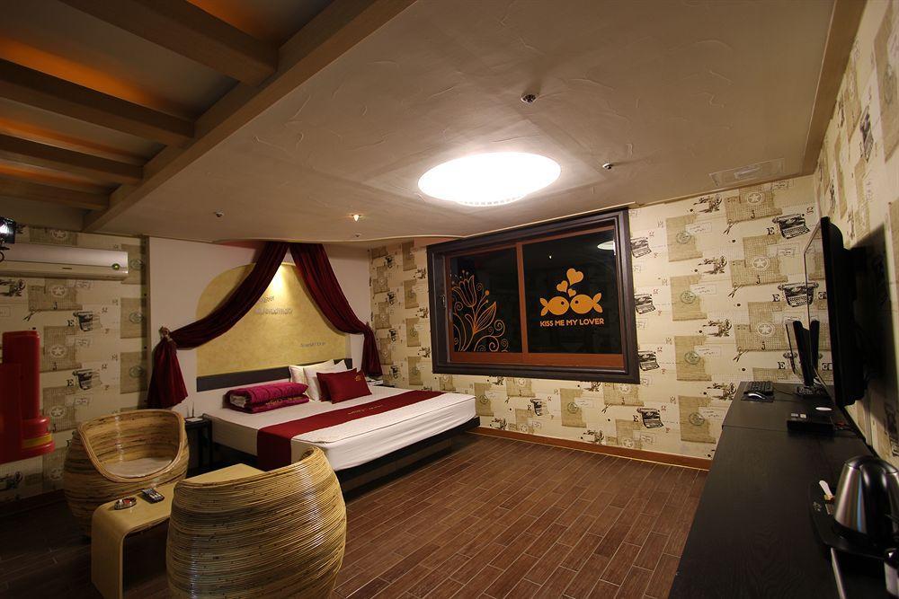 Arban City Hotel Busan Bagian luar foto